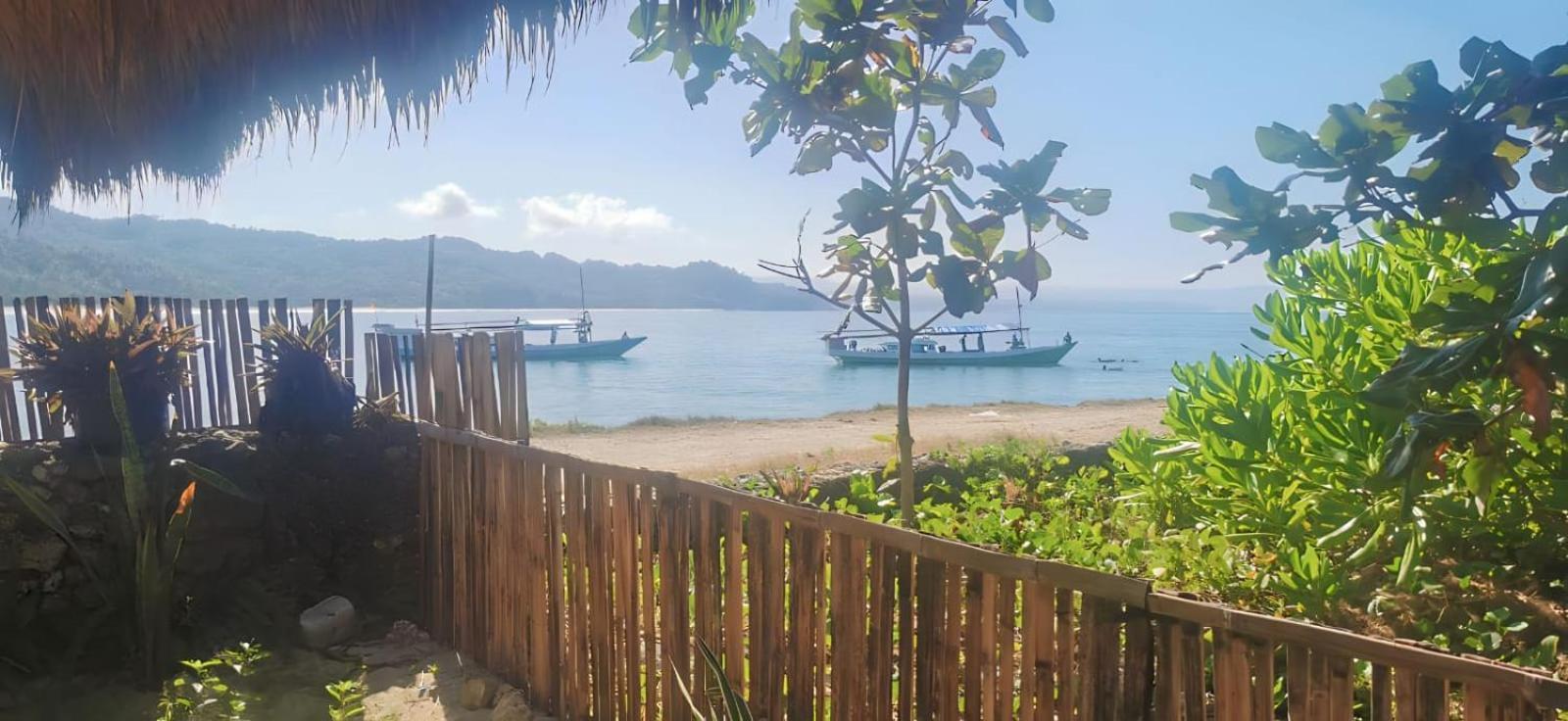 The Village Rua Beach Homestay Exterior foto
